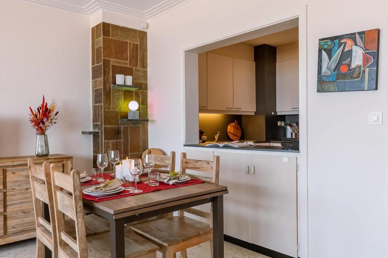 Charming Apartment With Frontal Seaview Ostend
